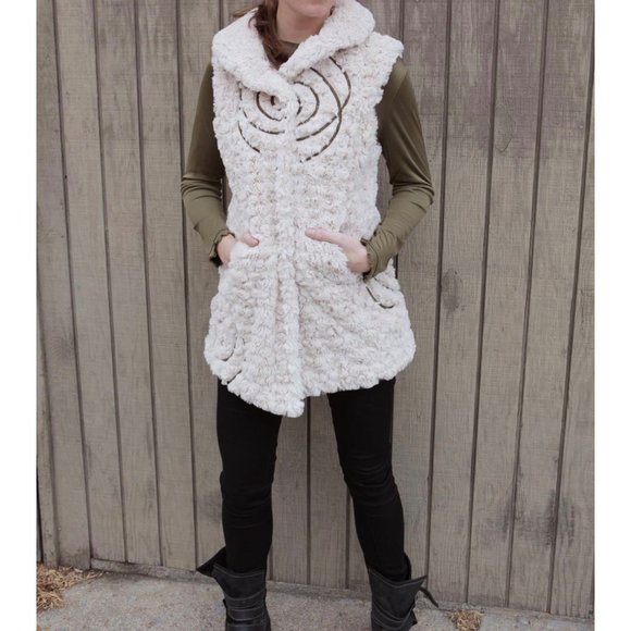 CoVelo Womens Blue Gray Sherpa Vest Plush Faux Fur Pockets Snap Front size 6 - Picture 11 of 12